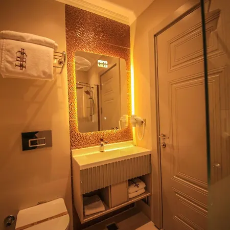 Отель Goerguelue 3*