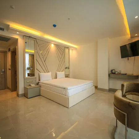 Goerguelue Отель